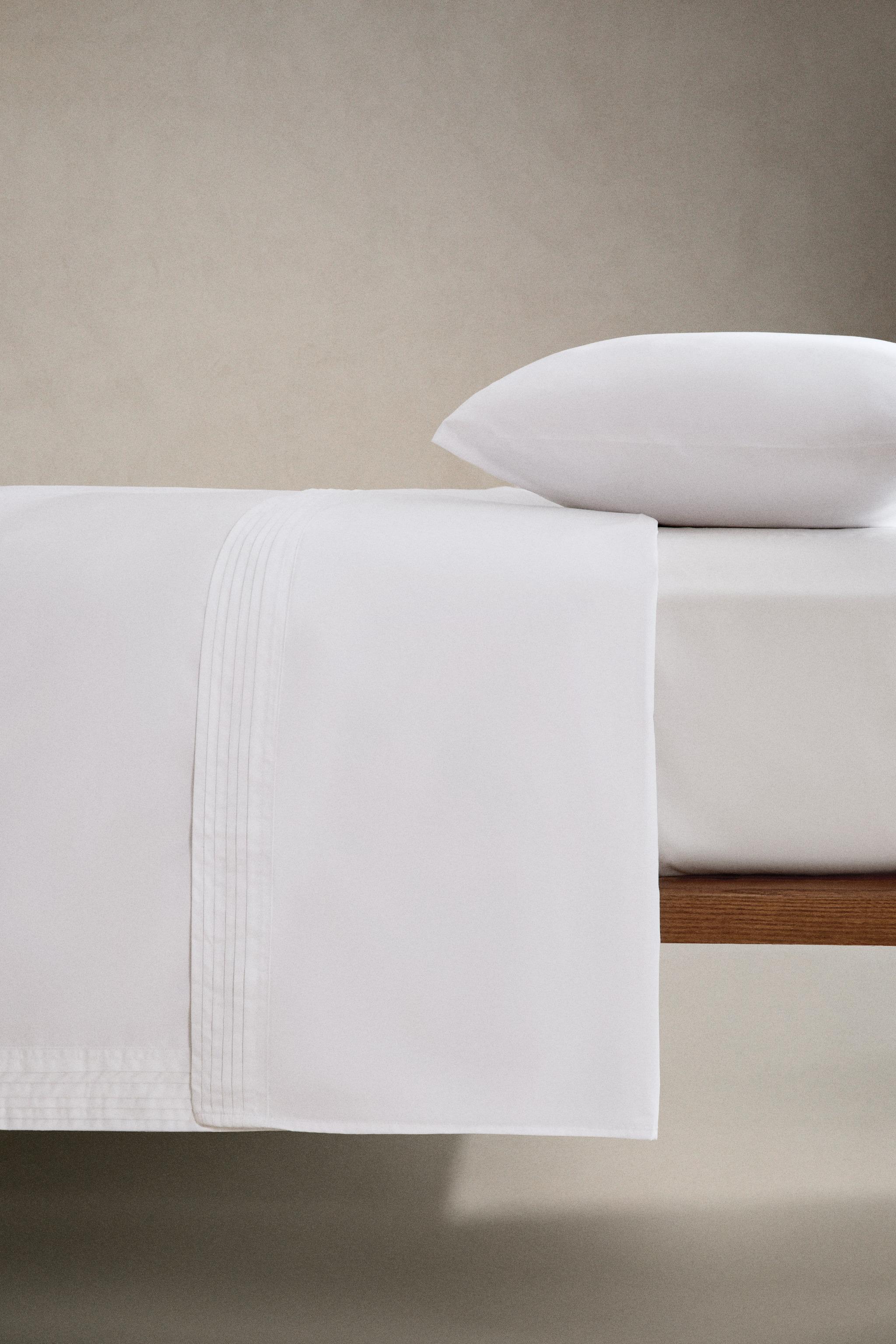 SATEEN COTTON DUVET COVER WITH PLEATED EDGE (400 THREAD COUNT)
